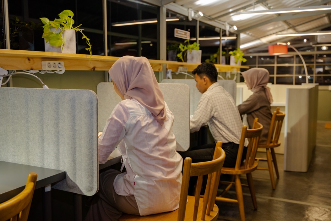 #RuangTUJUanBersama ”Dedicated Desk Abuserin Syariah